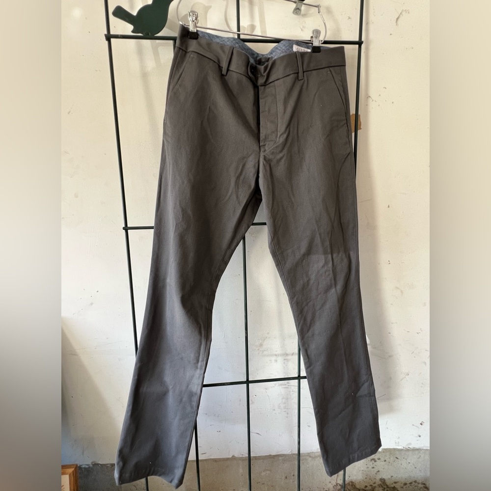Gustin Men's Chinos in Dark Gray